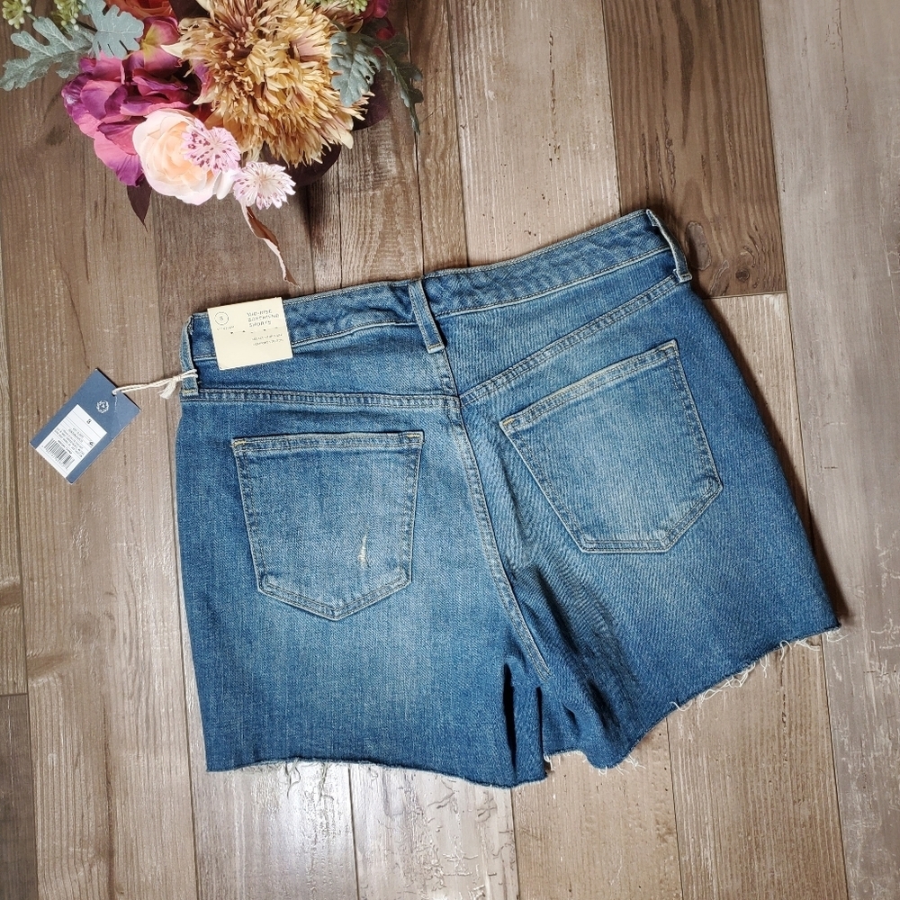 NWT Universal Thread Mid-Rise Boyfriend Shorts 5"… - image 15